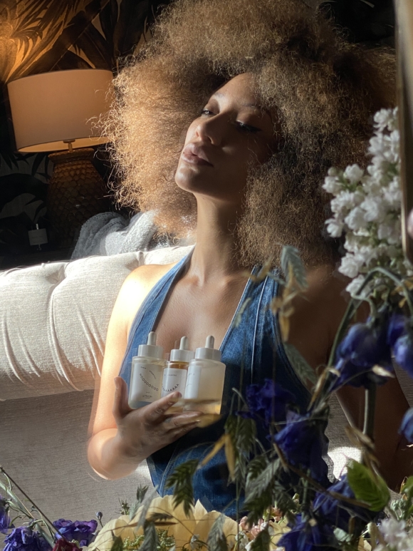 Sophie Apollonia x Hemply Balance